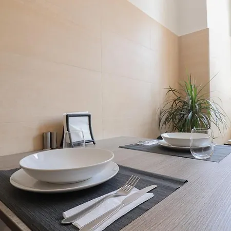 Termini - Elegante * روما